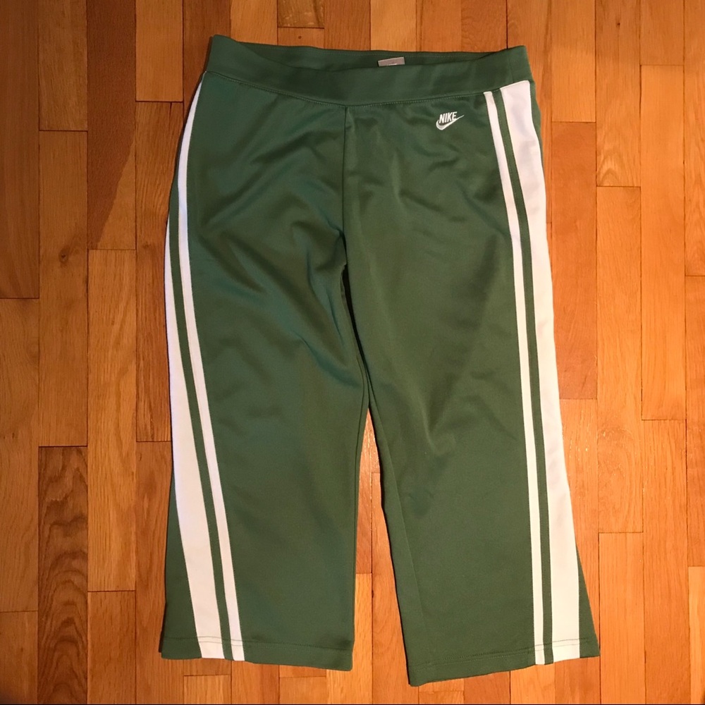 Nike Cropped Athletic Pants